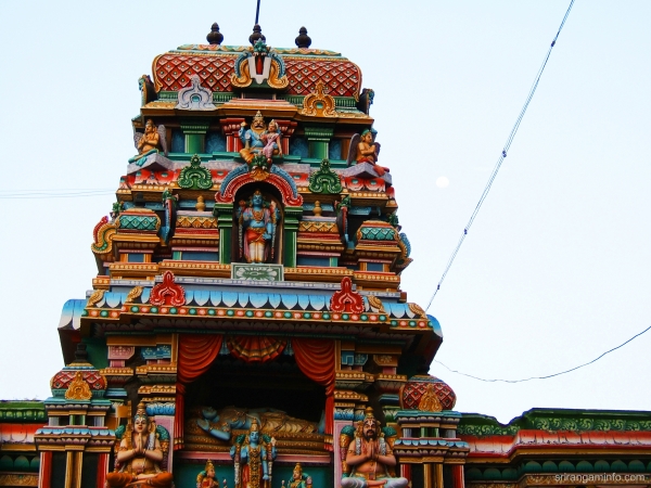 srirangam temple madam